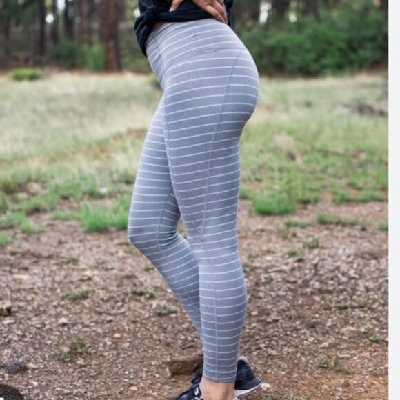 Athleta Stripe Salutation Stripe Tight Sz S - Picture 1 of 10